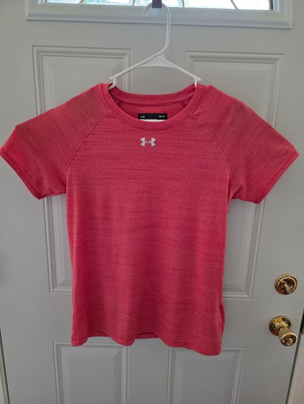 Under Armour Women's Coral Pink Short-Sleeve Performance Tee Size Medium